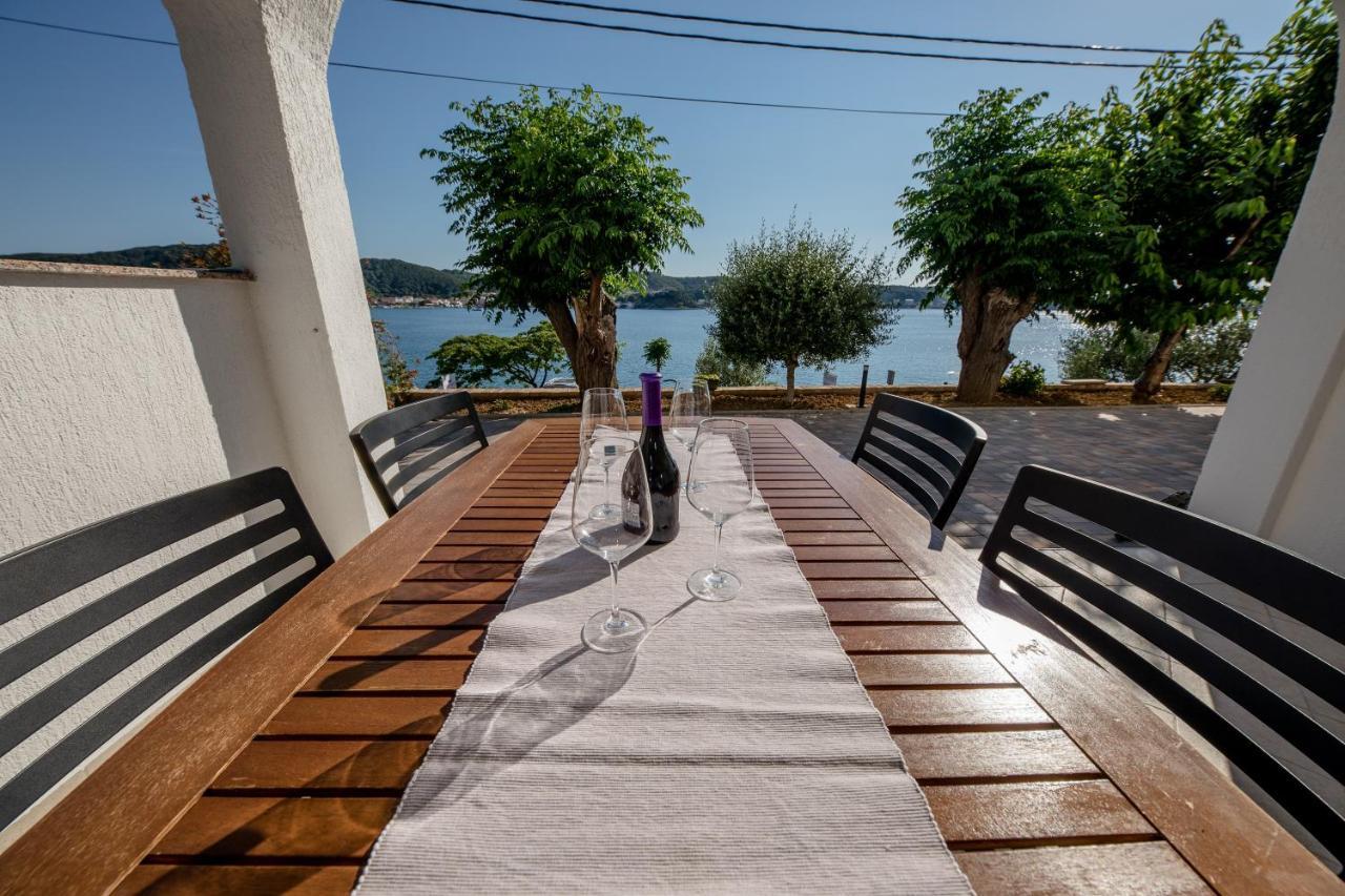 Apartments And Rooms By The Sea Supetarska Draga - Gornja, Rab - 11579 Dış mekan fotoğraf